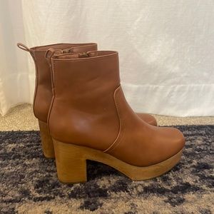 NWOT boots